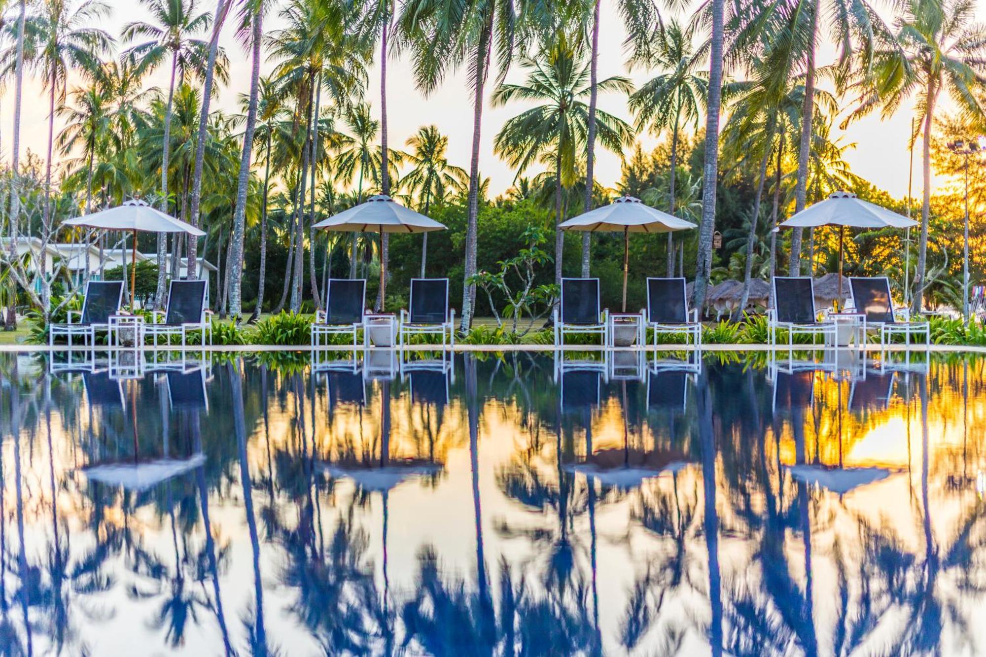 Kantary Beach Hotel Villas & Suites Khao Lak Esterno foto