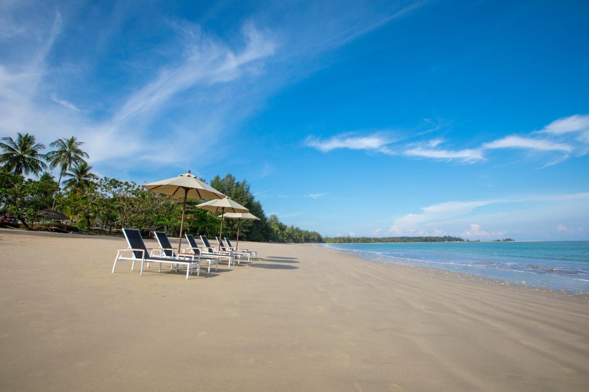Kantary Beach Hotel Villas & Suites Khao Lak Esterno foto