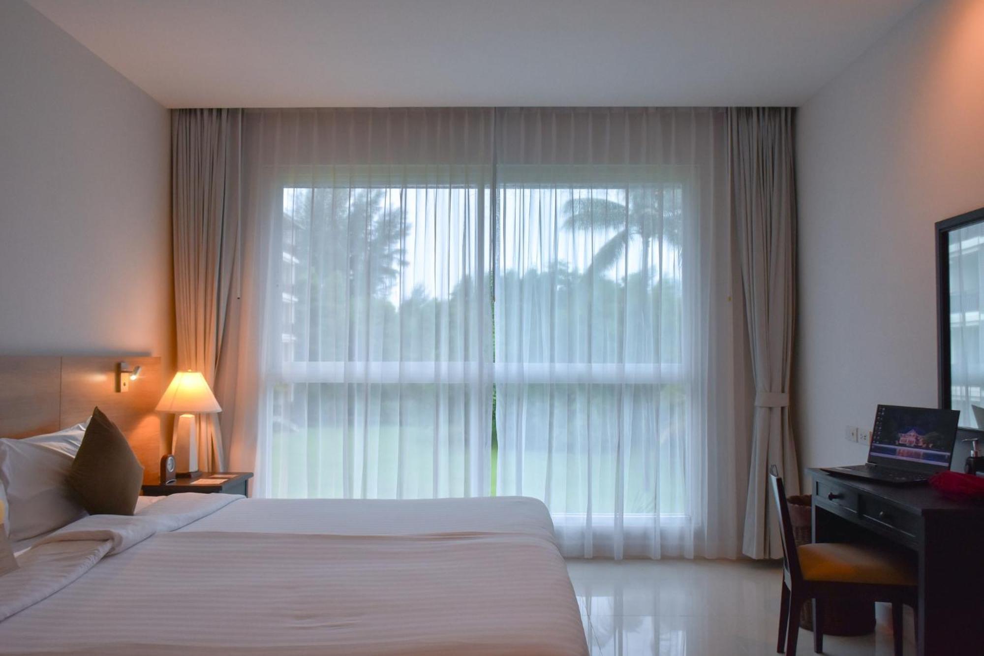 Kantary Beach Hotel Villas & Suites Khao Lak Esterno foto