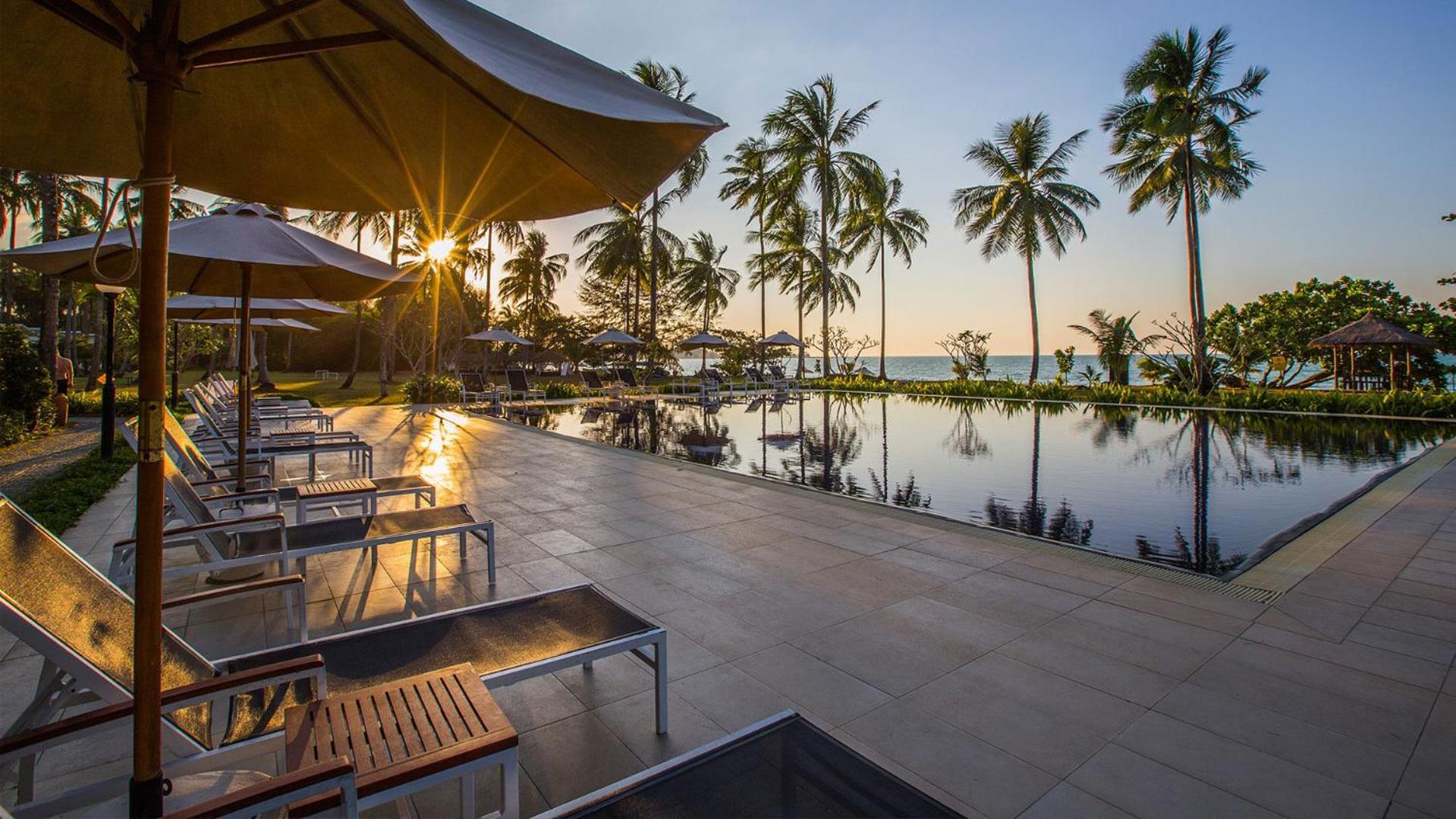 Kantary Beach Hotel Villas & Suites Khao Lak Esterno foto