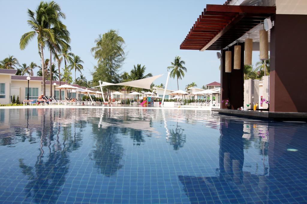Kantary Beach Hotel Villas & Suites Khao Lak Esterno foto
